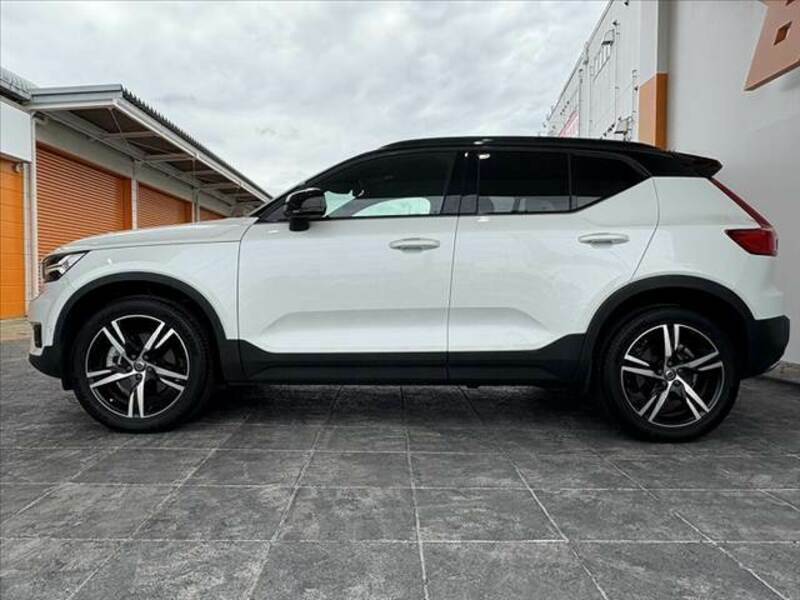 XC40