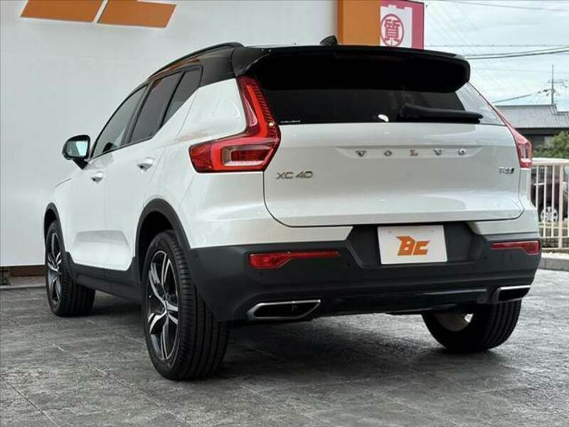 XC40