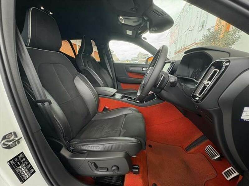 XC40