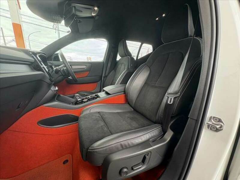 XC40