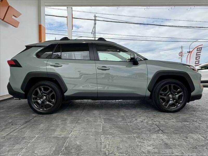 RAV4