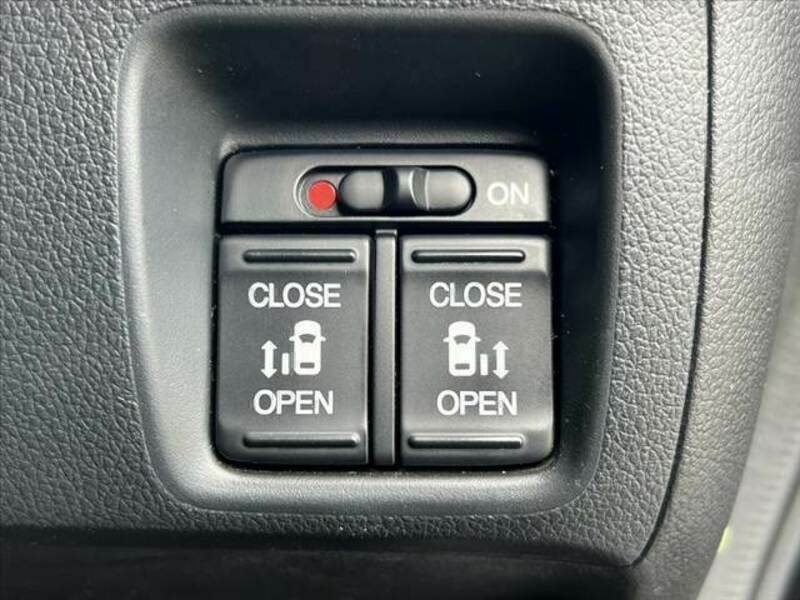 N BOX
