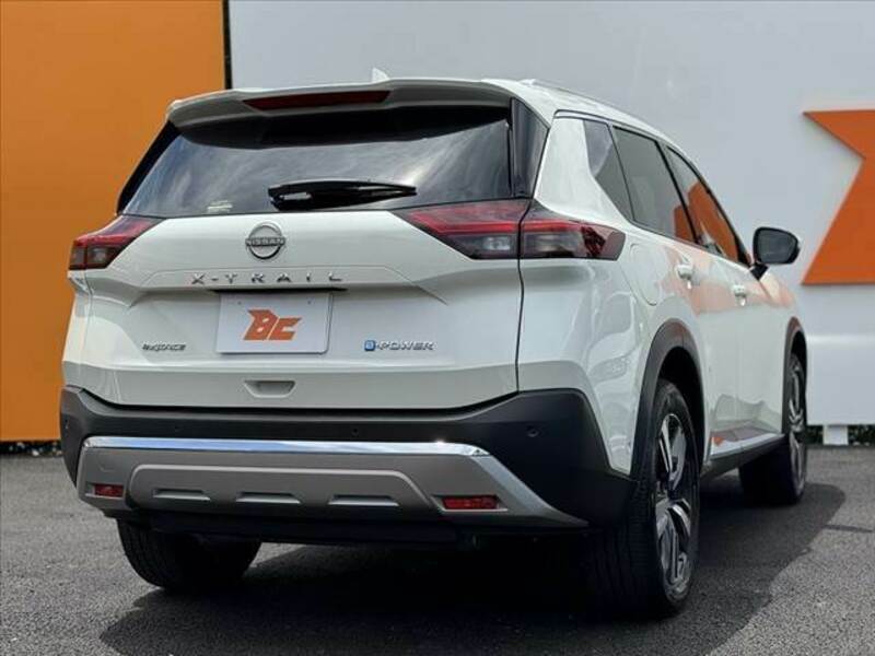 X-TRAIL