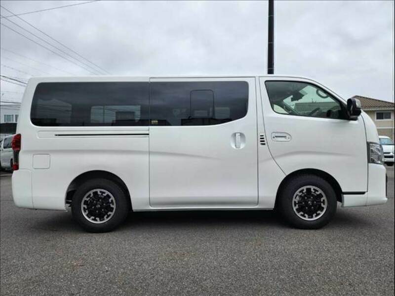 CARAVAN VAN