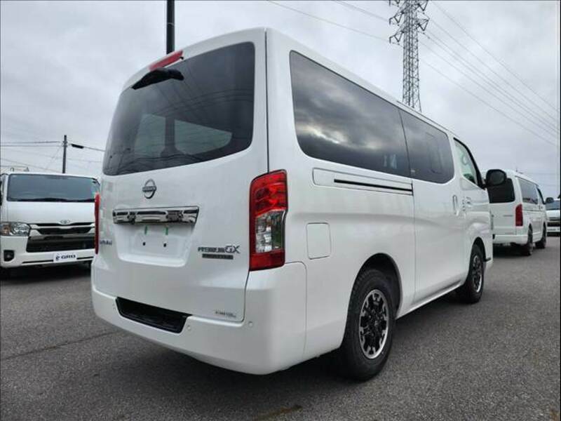 CARAVAN VAN