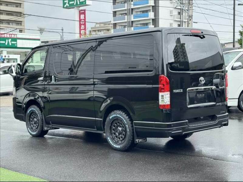 HIACE VAN