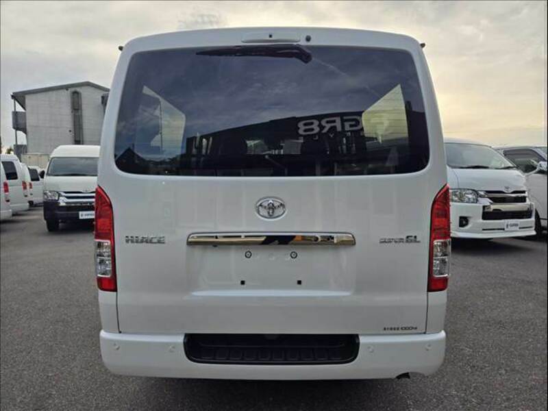 HIACE VAN