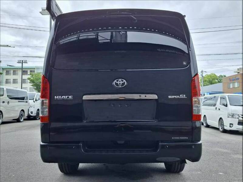HIACE VAN