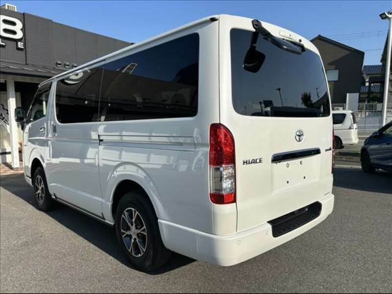 HIACE VAN