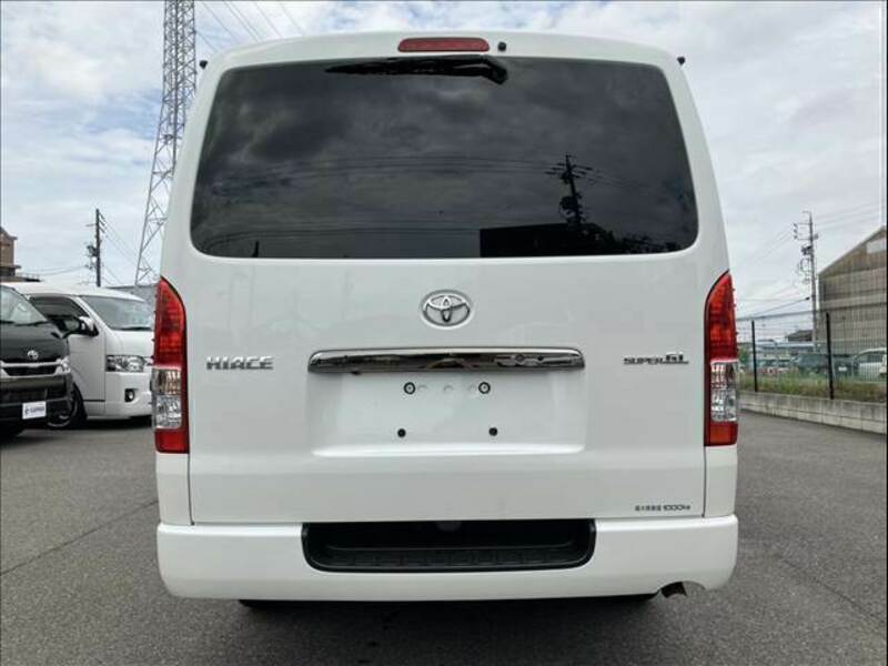 HIACE VAN
