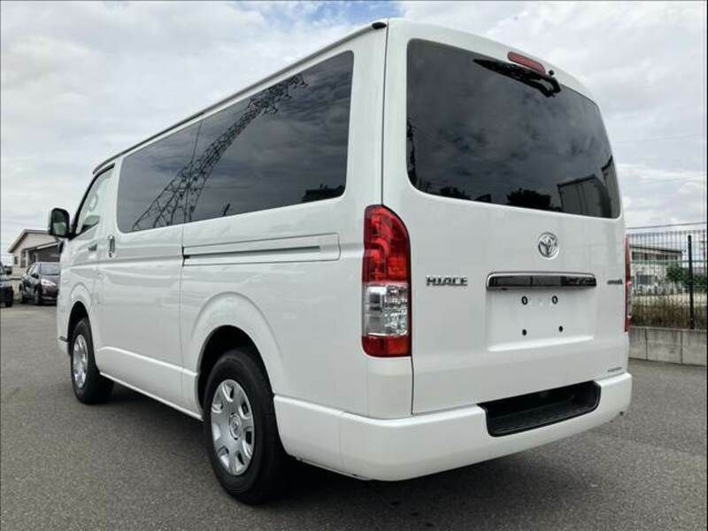 HIACE VAN