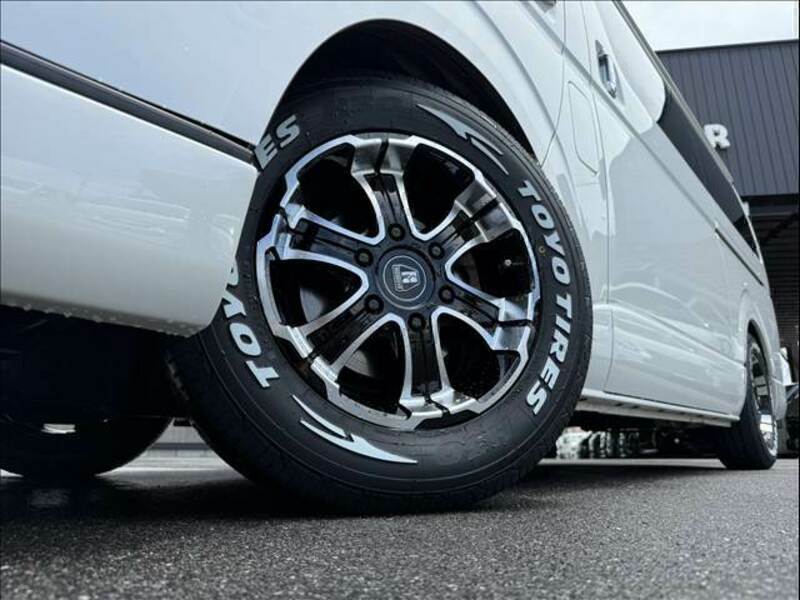 HIACE VAN
