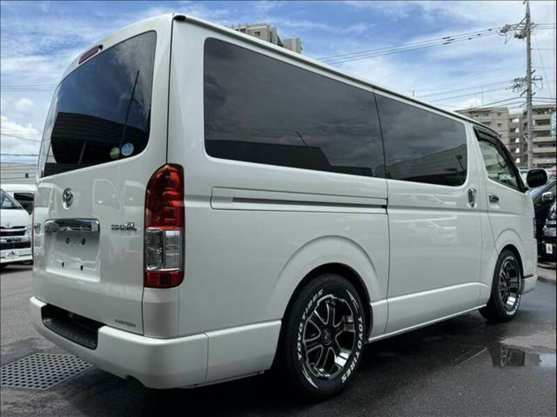 HIACE VAN