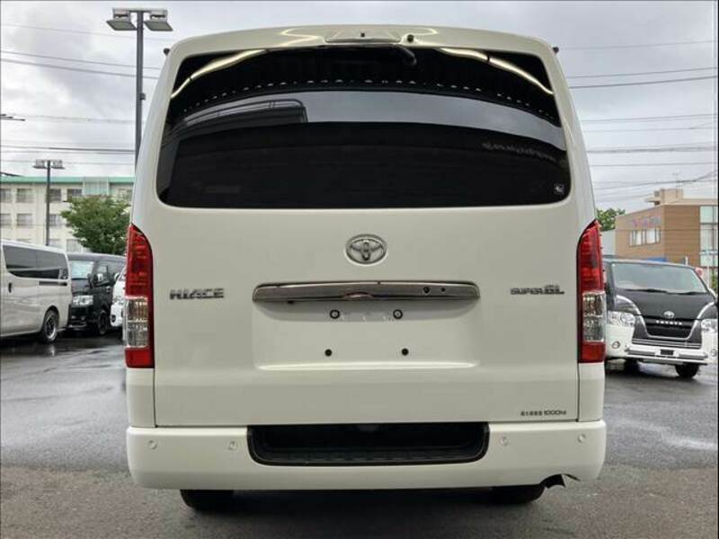 HIACE VAN
