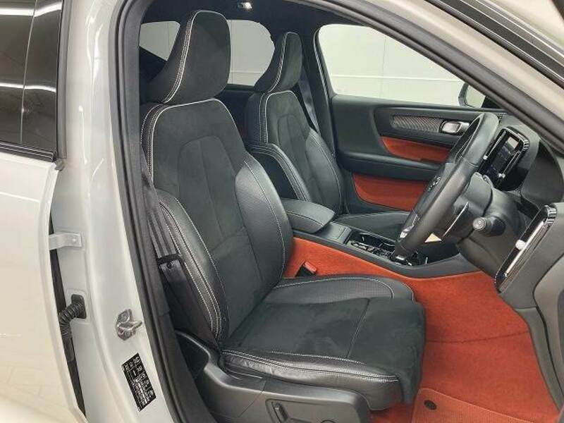 XC40