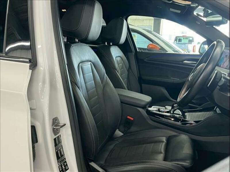 X4