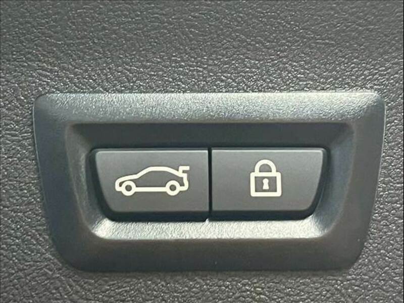 X4