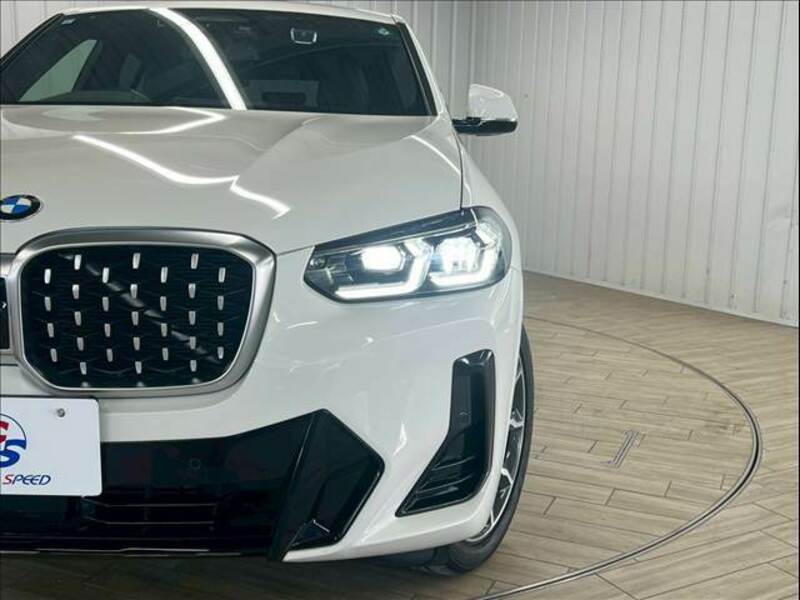 X4