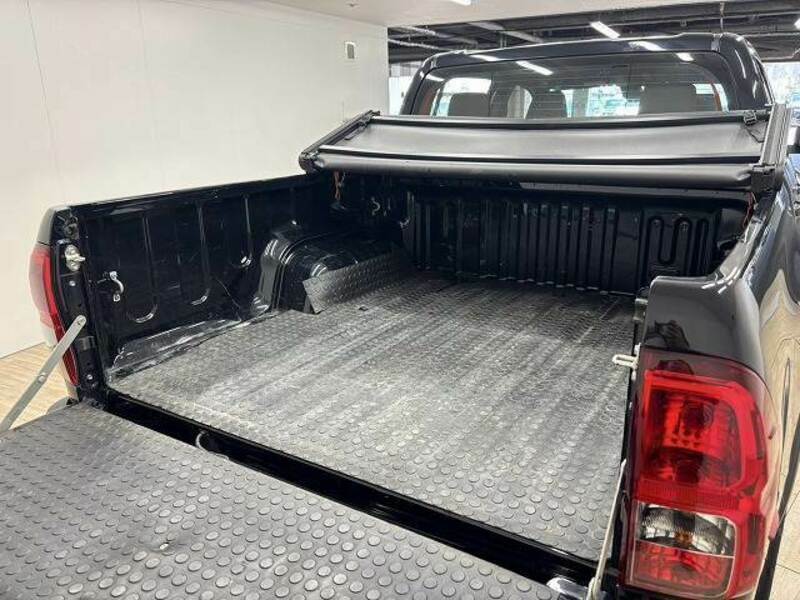 HILUX