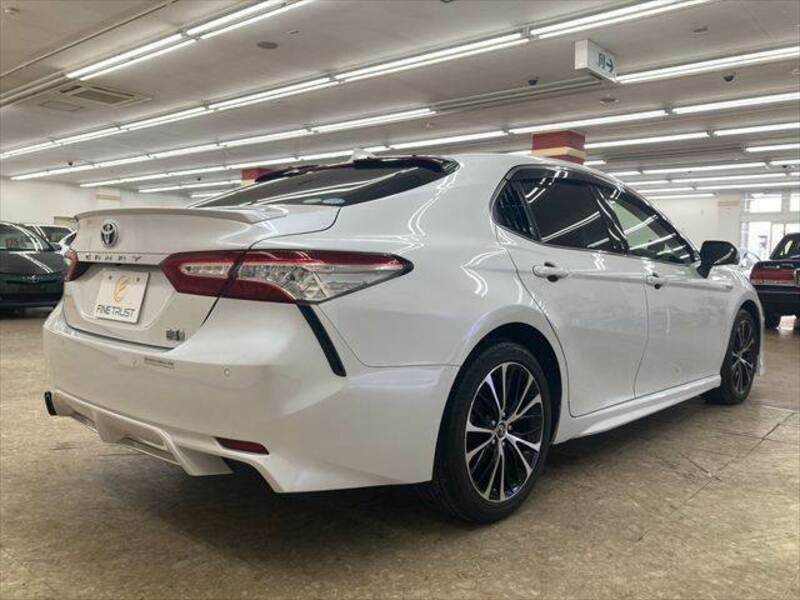 CAMRY