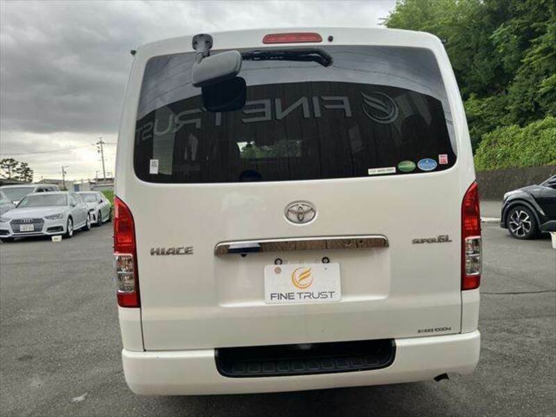 HIACE VAN