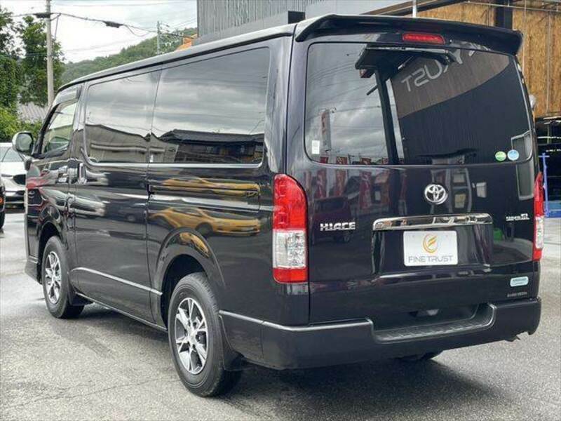 HIACE VAN
