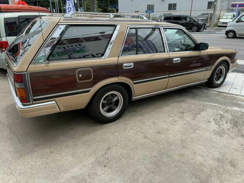 GLORIA WAGON