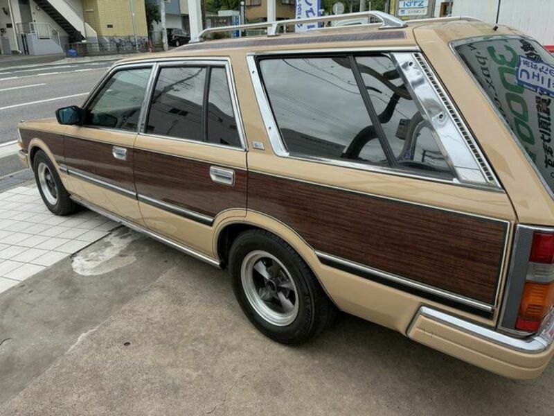 GLORIA WAGON
