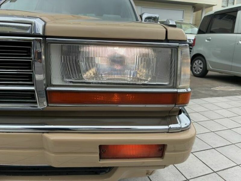 GLORIA WAGON