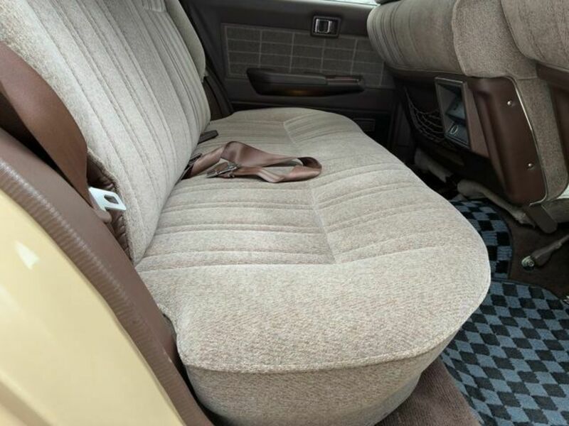 GLORIA WAGON