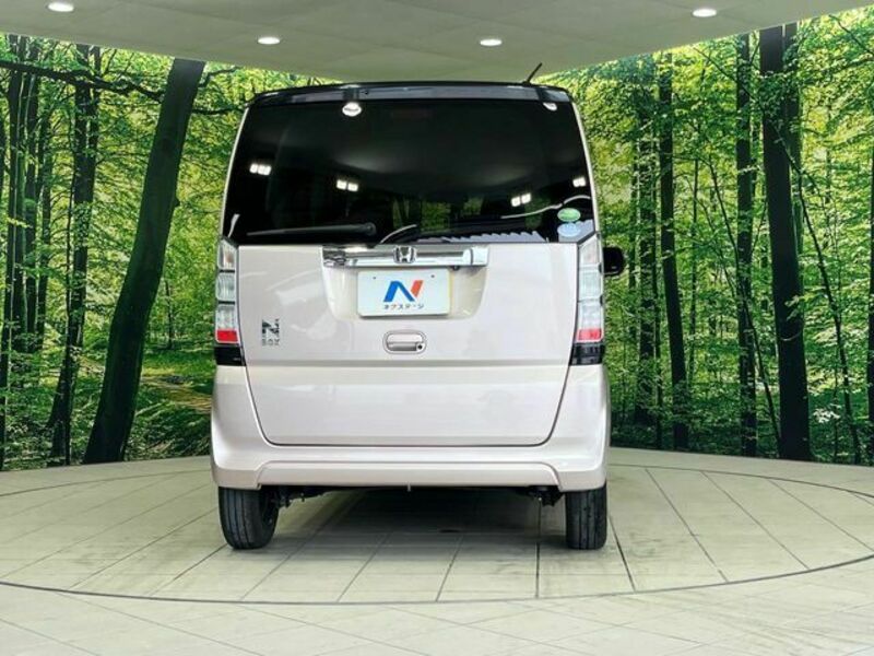 N BOX