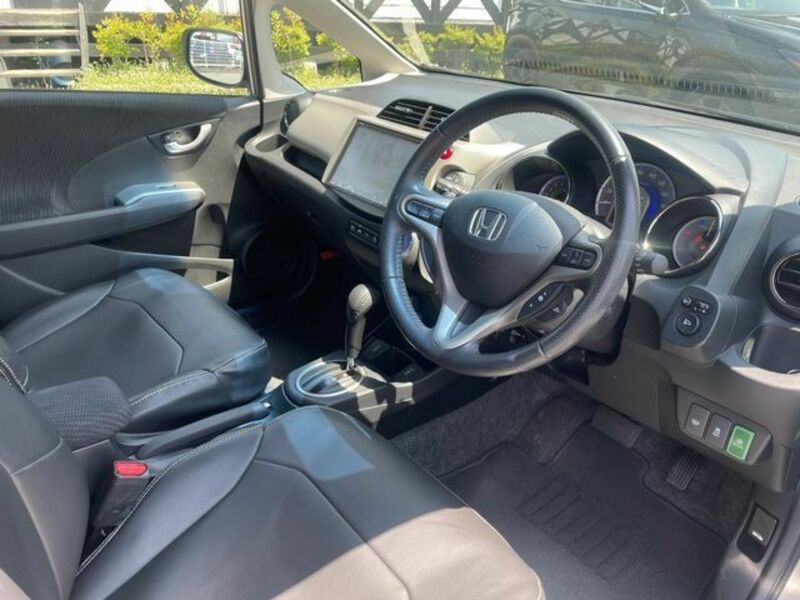 FIT HYBRID