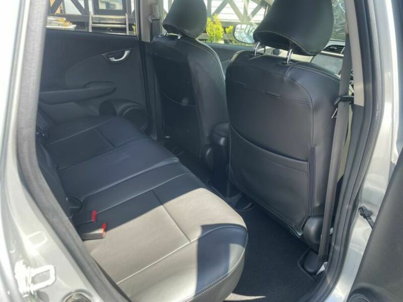 FIT HYBRID
