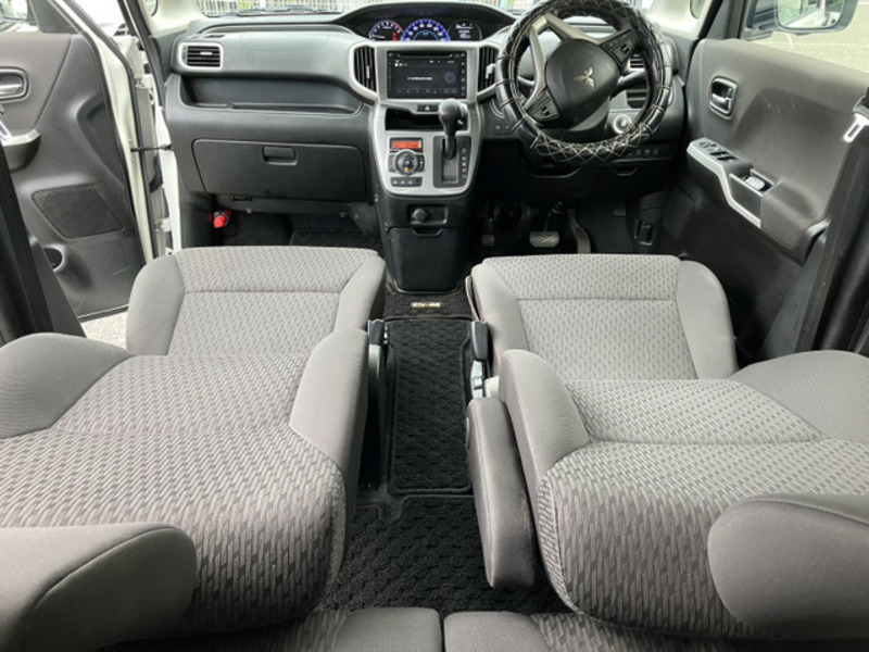DELICA D2