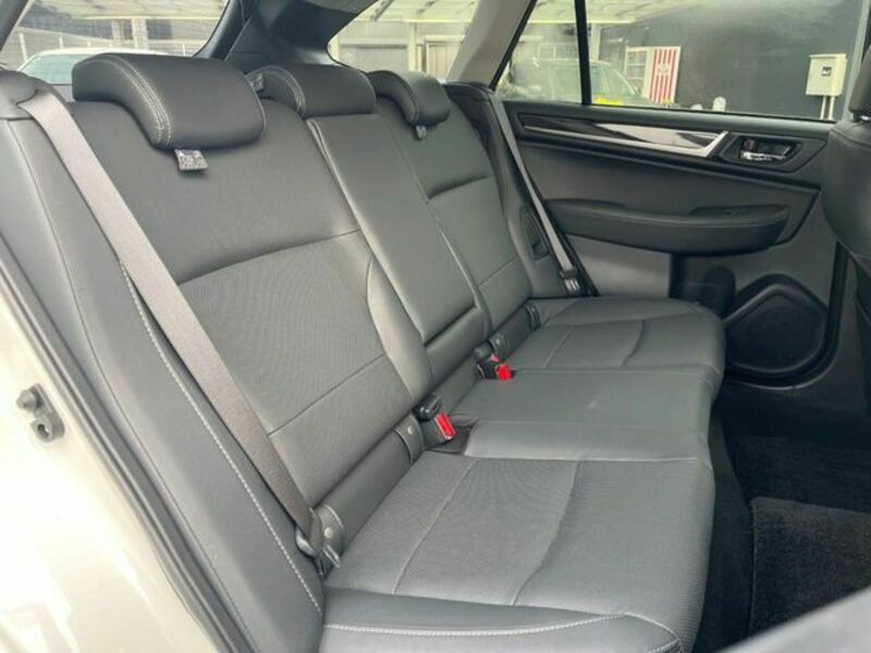 LEGACY OUTBACK
