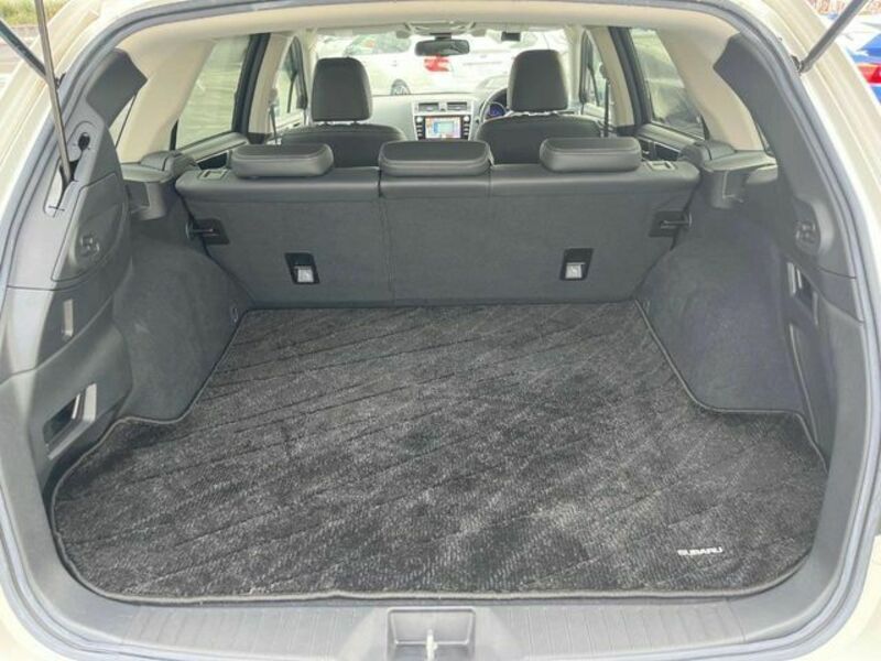 LEGACY OUTBACK