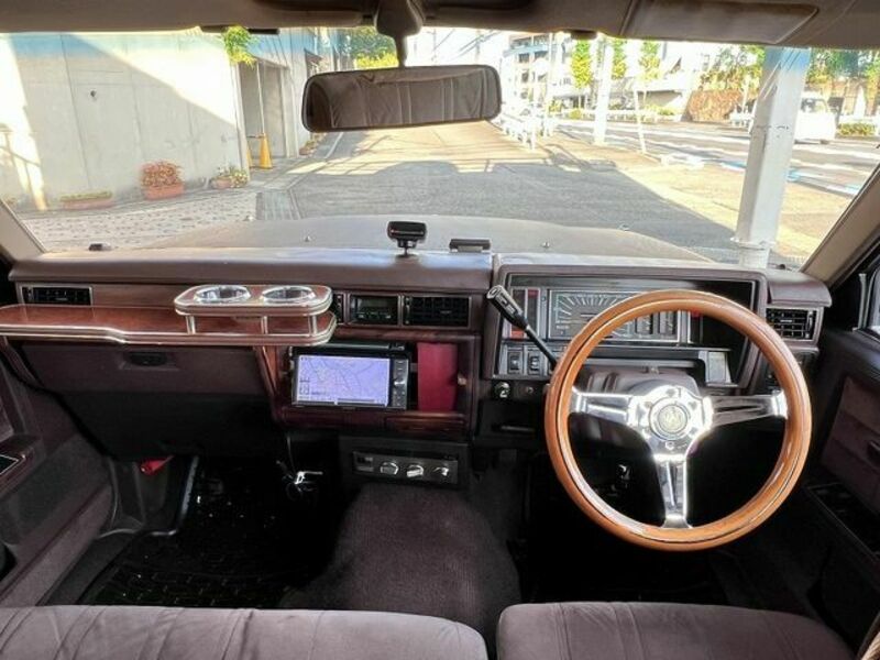 GLORIA WAGON