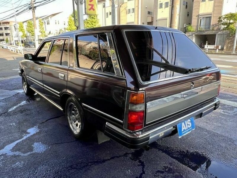 GLORIA WAGON