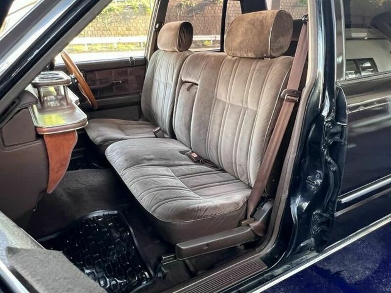 GLORIA WAGON