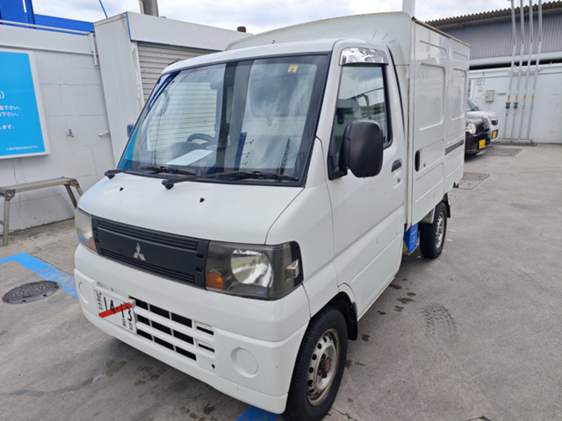 MINICAB TRUCK