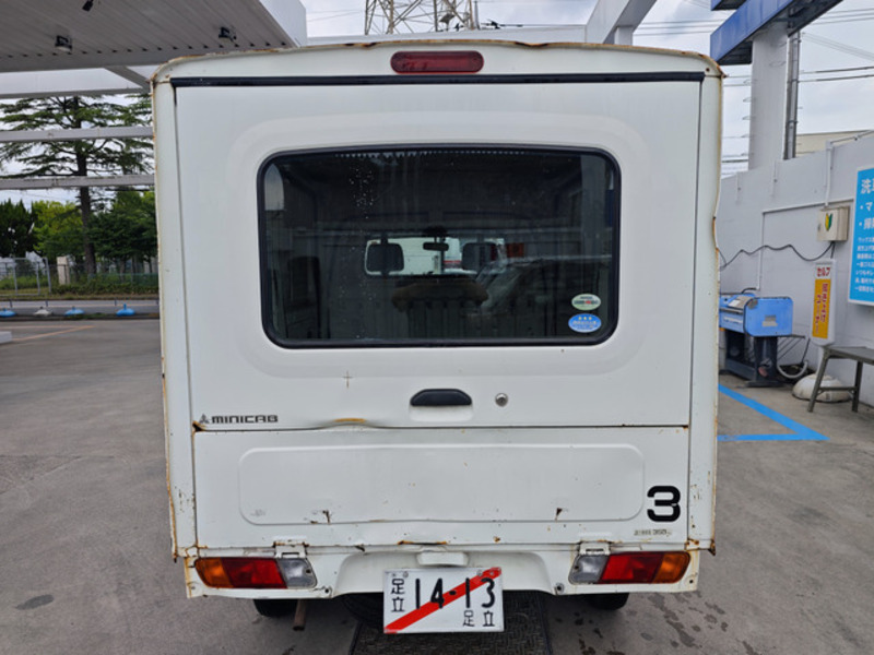 MINICAB TRUCK