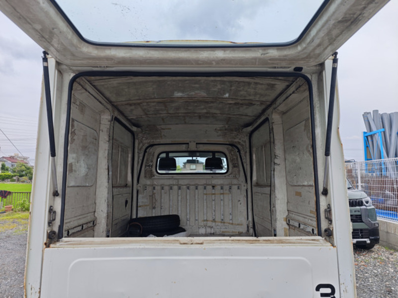 MINICAB TRUCK