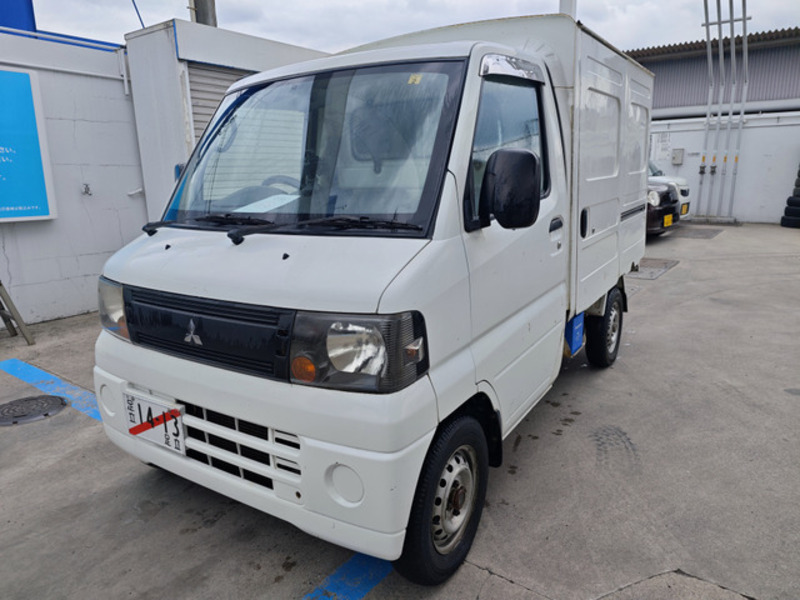 MINICAB TRUCK