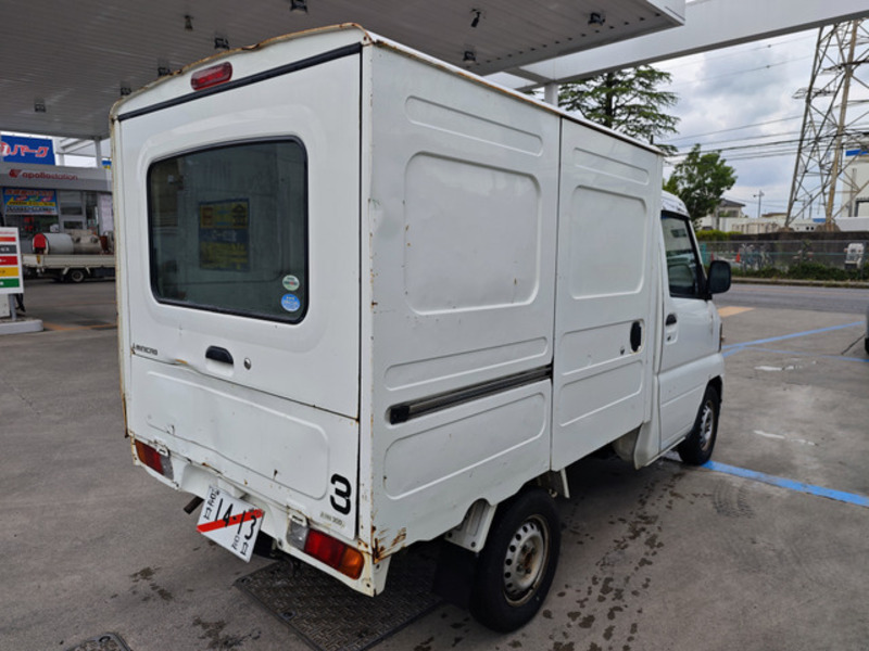 MINICAB TRUCK