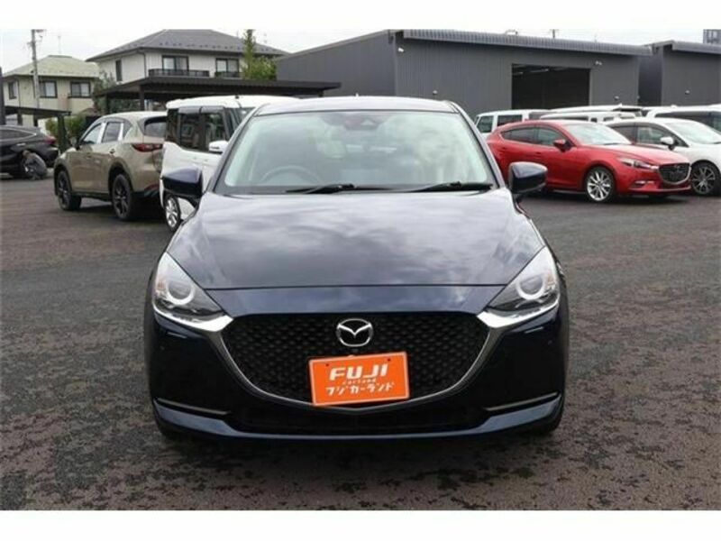 MAZDA2