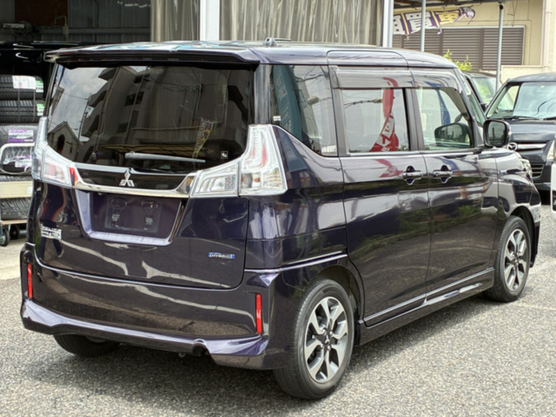 DELICA D2