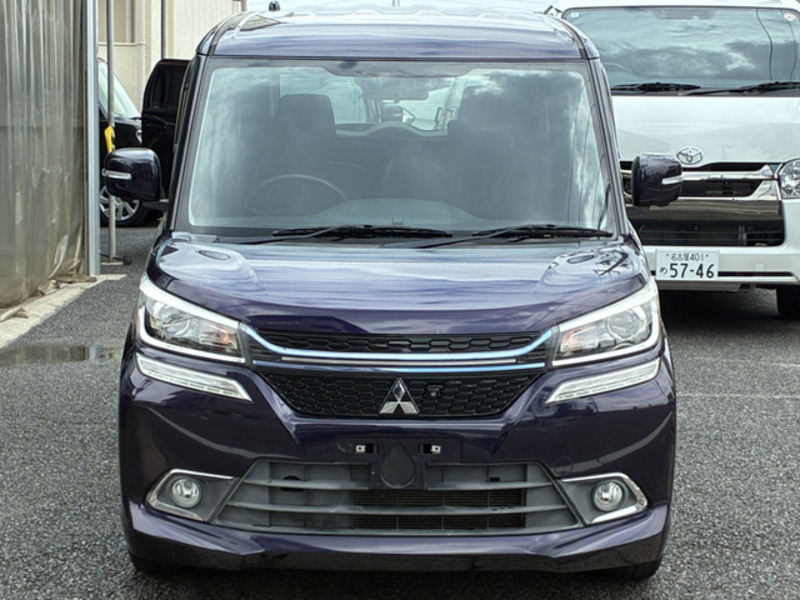 DELICA D2