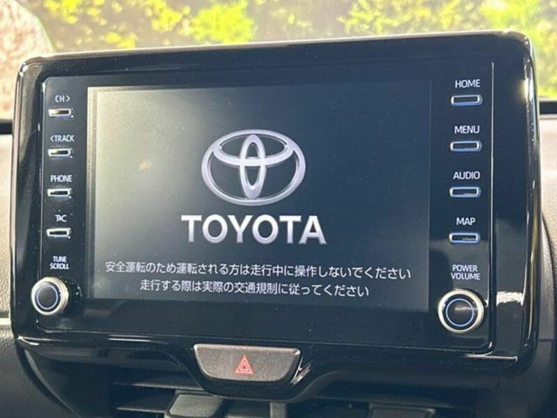 YARIS CROSS