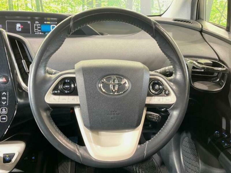 PRIUS PHV
