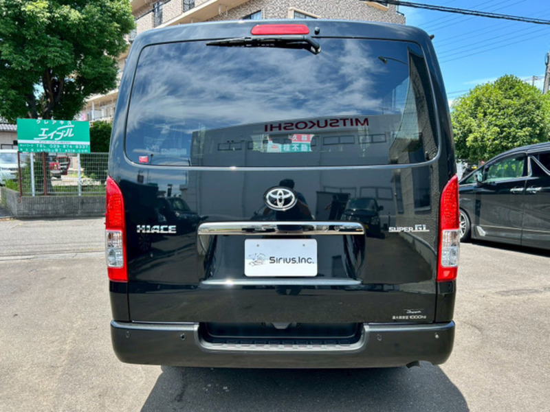 HIACE VAN